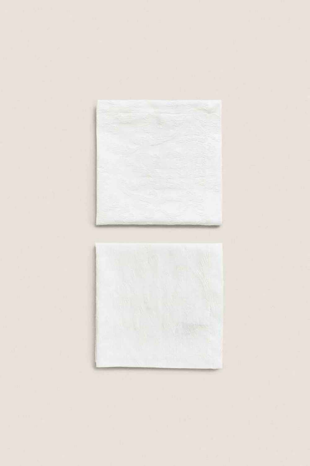 ZARA HOME УПАКОВКА ХЛОПЧАТОБУМАЖНЫХ САТИНОВЫХ ЖАККАРДОВЫХ САЛФЕТОК (УПАКОВКА ИЗ 2 ШТУК), БЕЛЫЙ