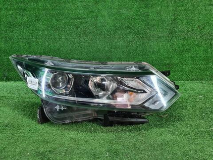 Битая Фара правая Nissan Qashqai 2 j11 2017-2023 галоген