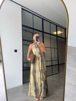 Платье с открытыми плечами из вискозного шелка