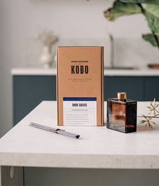 Dark Cassis, комнатный диффузор с палочками Woodblock, Kobo Candles