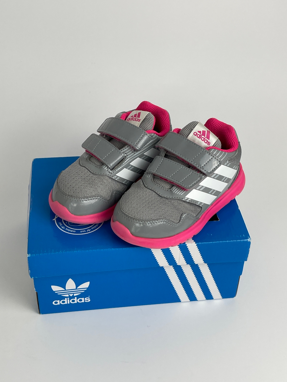 Кроссовки Adidas