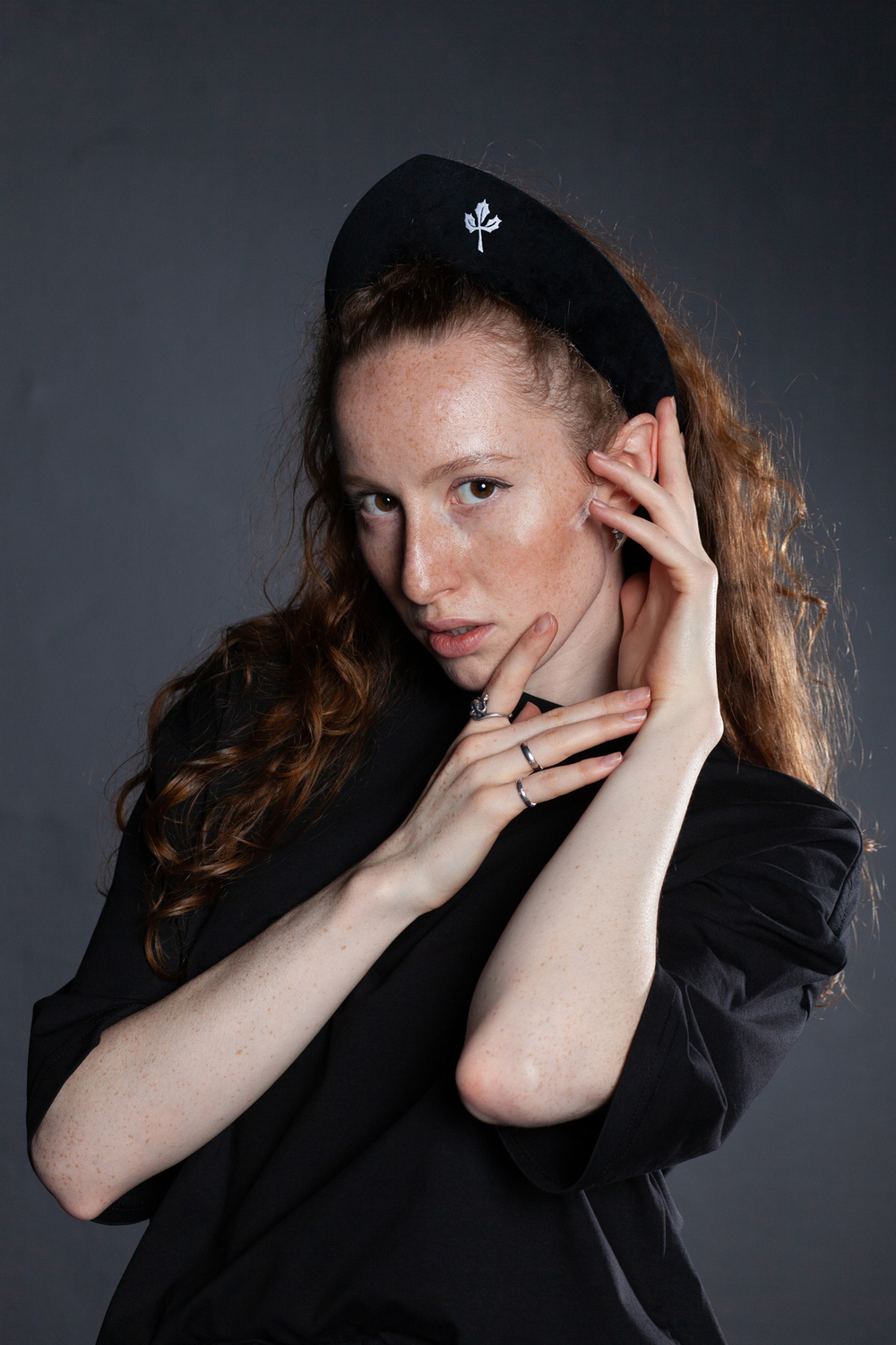 Кокошник бархатный Сказки тёмной стороны «Череда»