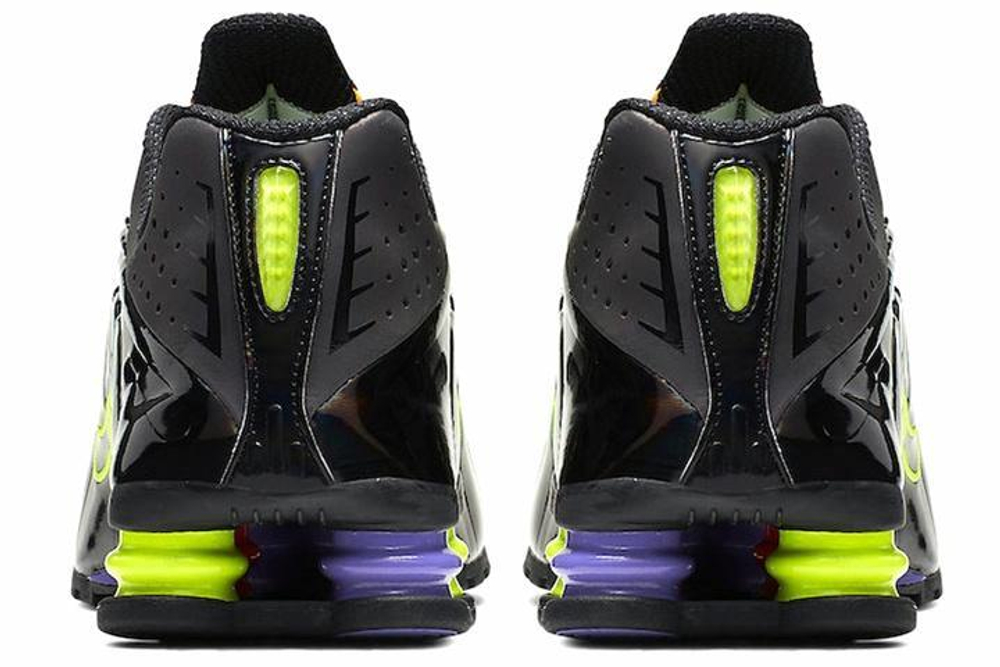 Кроссовки Nike Shox R4