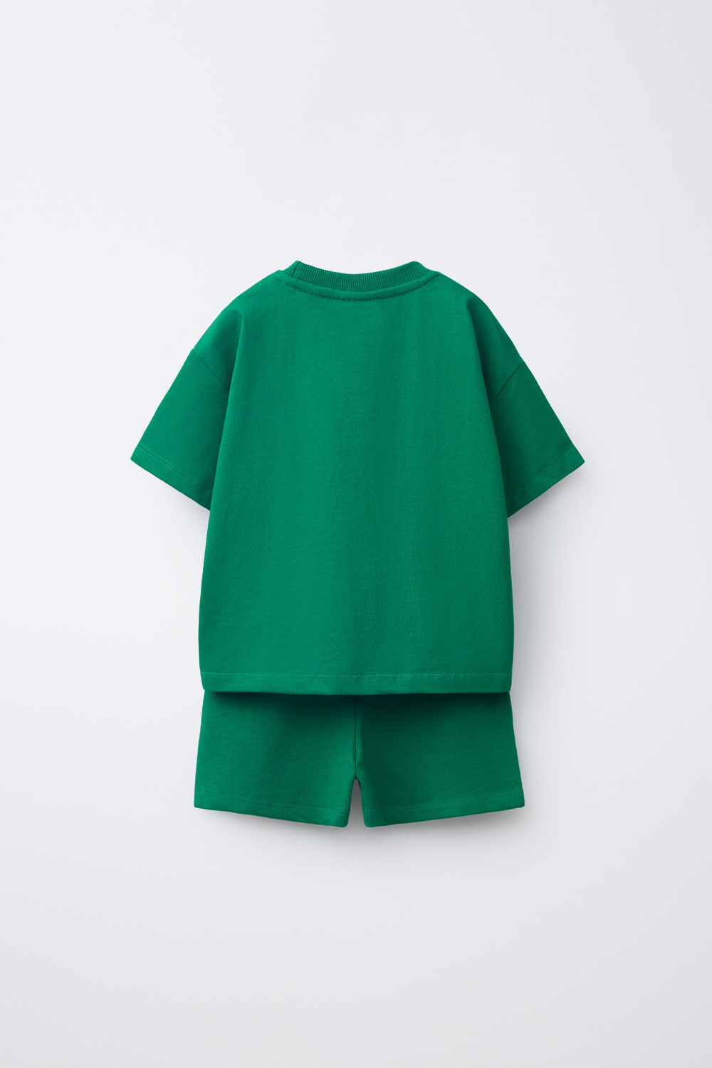 ZARA КОМПЛЕКТ ФУТБОЛКА И ШОРТЫ С НАДПИСЬЮ, ЗЕЛЕНЫЙ