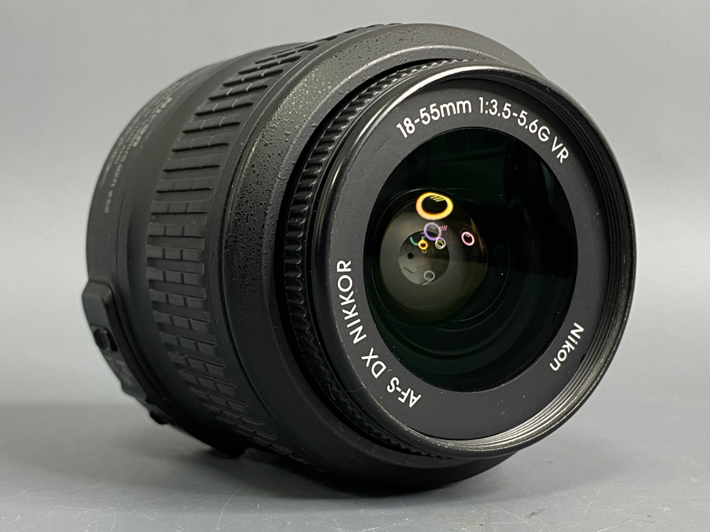Nikon D5300 kit 18-55mm 3.5-5.6G VR 21.100 кадров