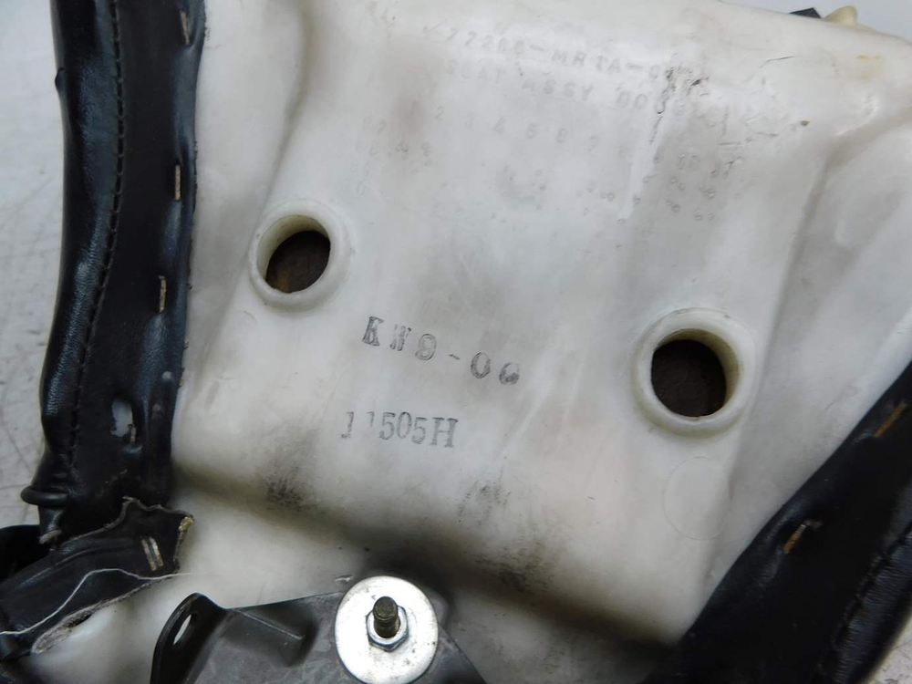 Сиденье Honda Steed 400