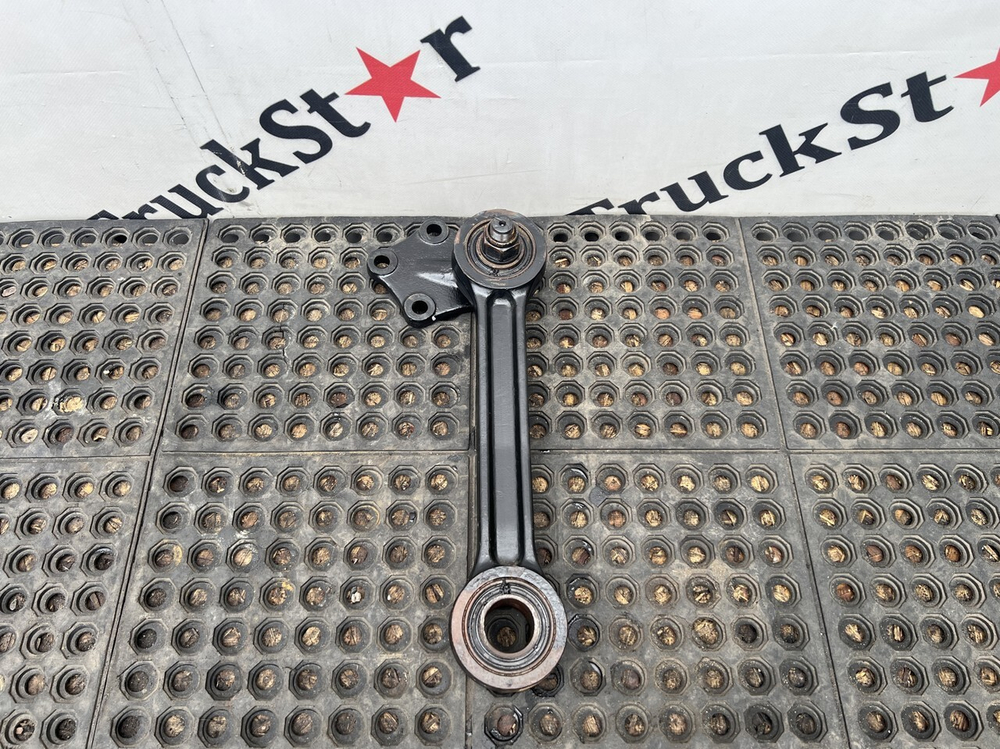 Стойка переднего стабилизатора 2023г