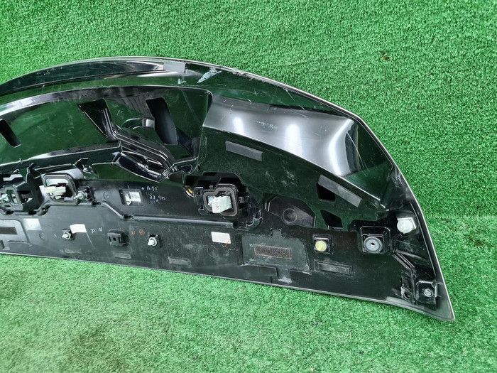 Спойлер крышки багажника Lexus RX 4 (2015-2022)