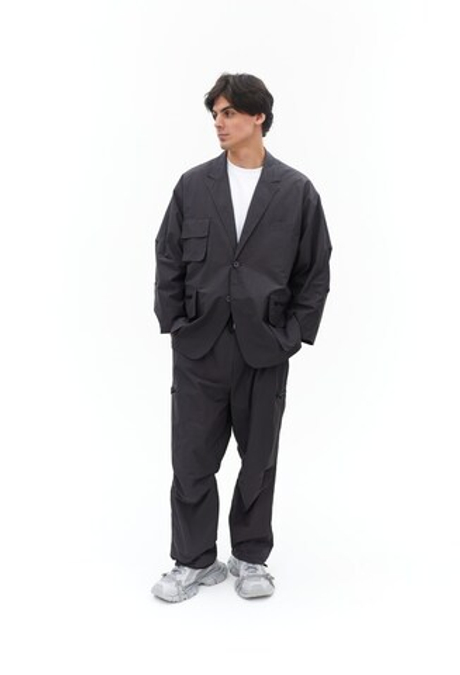 Темно-серый мужской костюм AUDAU