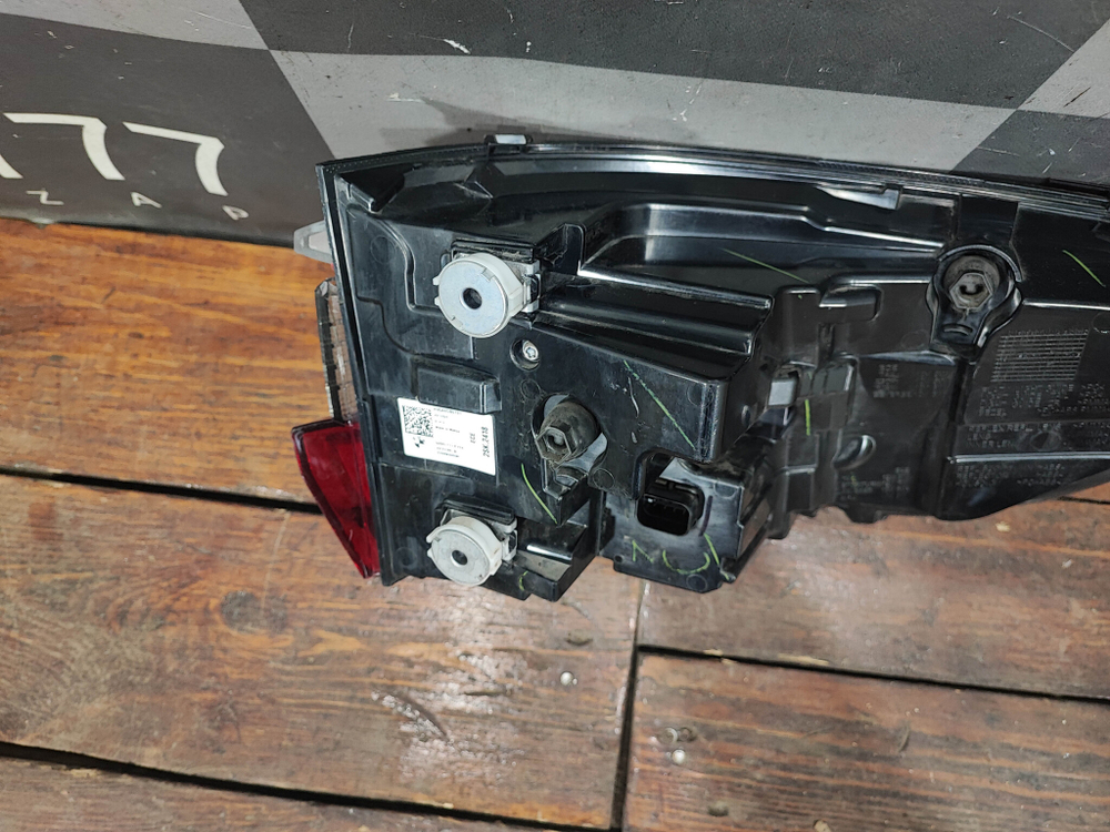Фонарь задний левый BMW X5 (G05) 18-23 Б/У Оригинал 63215A164B1