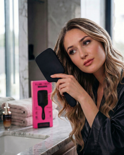 Плоская продуваемая щетка Glam-Tech Air Brush для длинных и средних волос