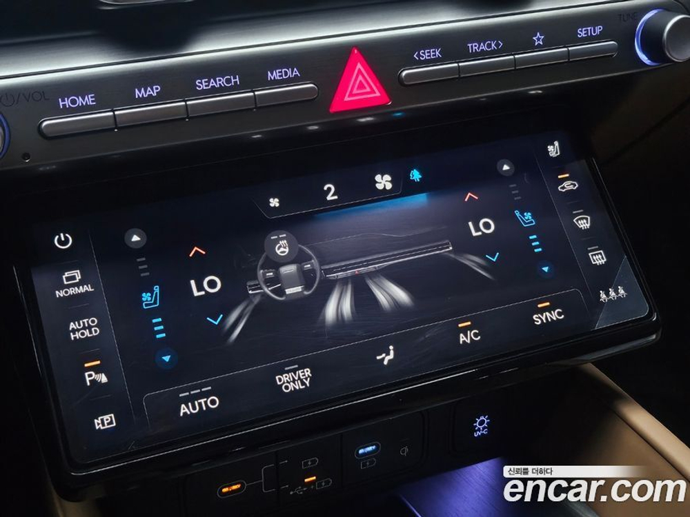 Hyundai Grandeur (Azera) Hybrid (GN7) Calligraphy (04.2023)