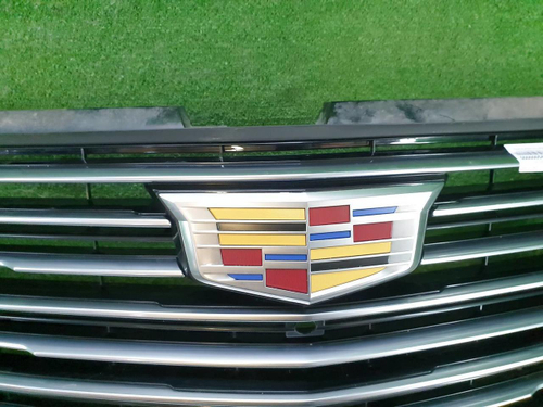 Решетка радиатора Cadillac Escalade 5 (2020-н.в.)