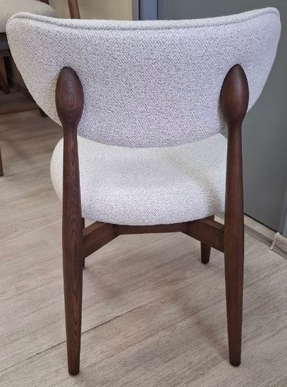 Cтул Comfy 4 бежевая ткань, ножки орех