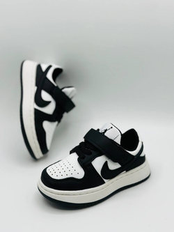 Детские кроссовки на липучках Nike Air Jordan Kids