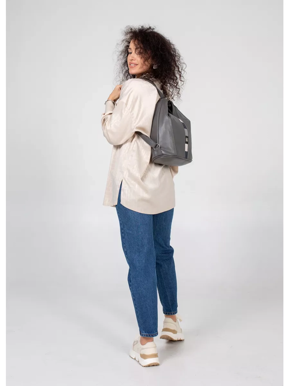 Сумка рюкзак большая через плечо трансформер