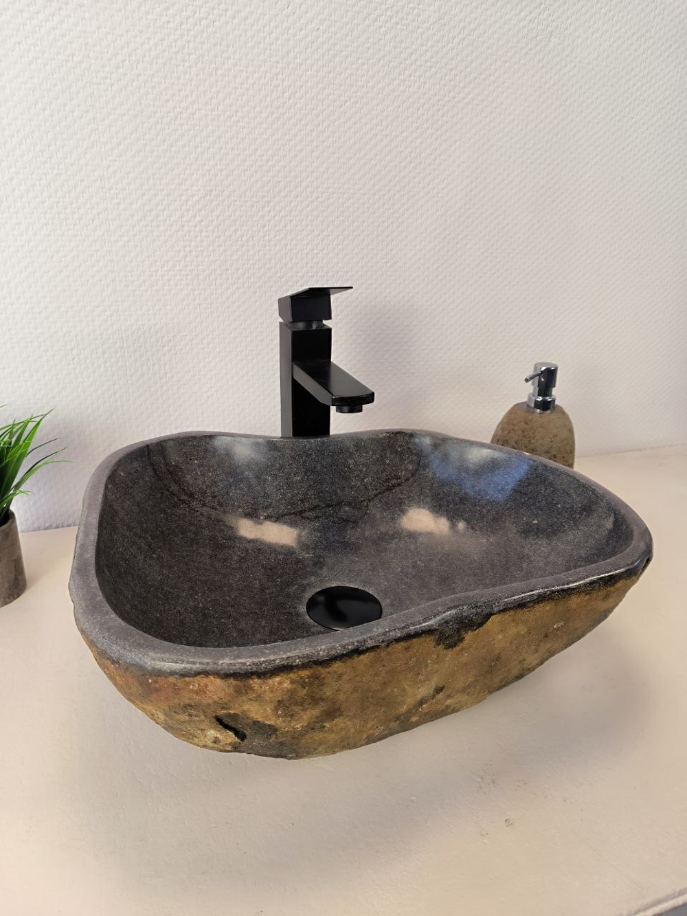 Раковина из речного камня RS-65961 45х37х16 из натурального камня