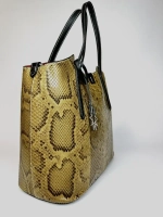 Сумка из натурального питона бежево-песочного цвета