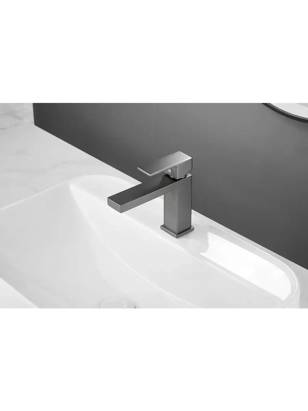 B10672-3 Смеситель для раковины BELZ