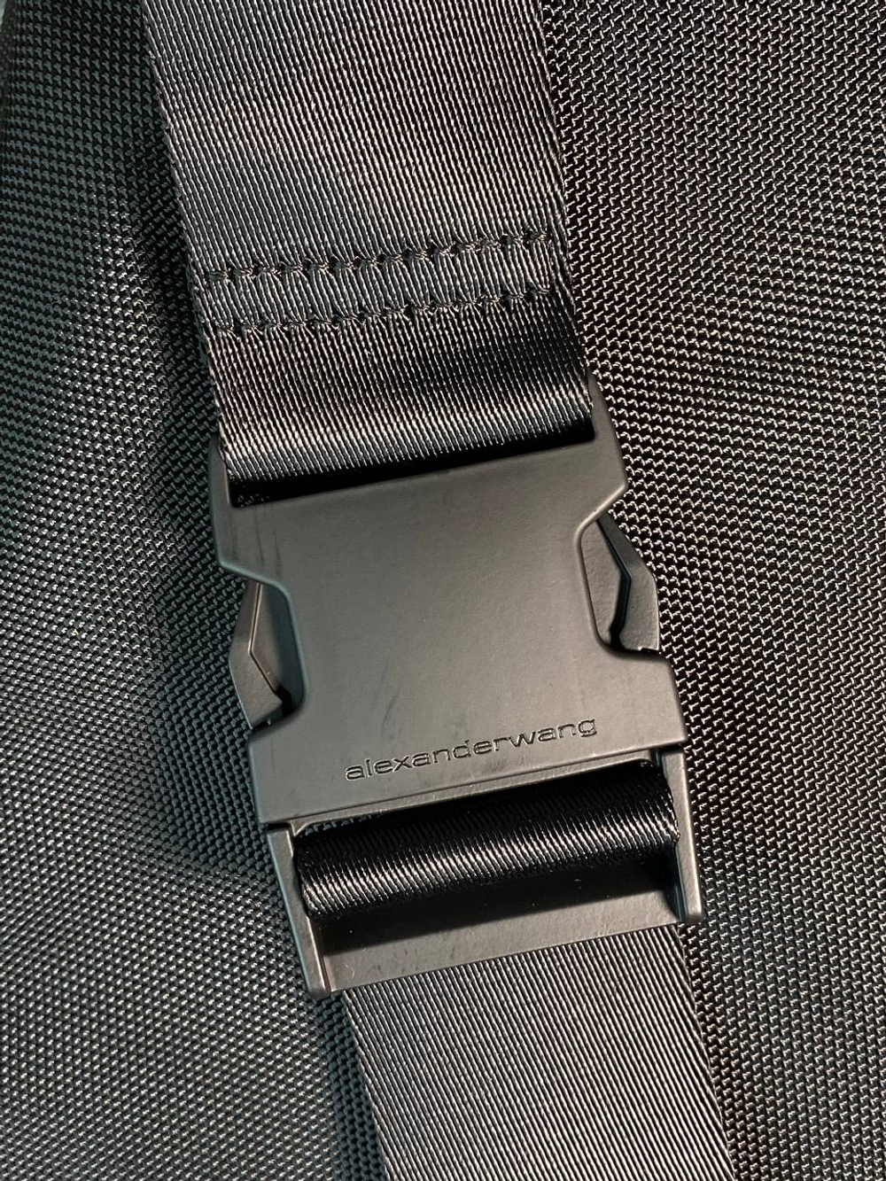 Сумка- слинг Alexander Wang