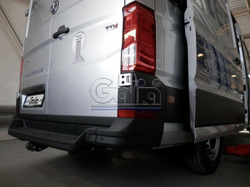 Фаркоп оцинкованный Galia V085C для Volkswagen Crafter фургон со ступенькой, одинарные колеса сзади 2017-(паспорт и сертификат в комплекте)(без электрики)