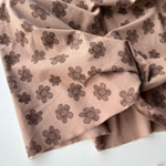 Фланель Крупные ромашки молочный шоколад