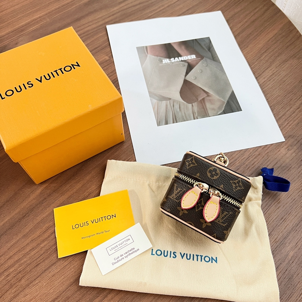 Louis Vuitton AirPods Case