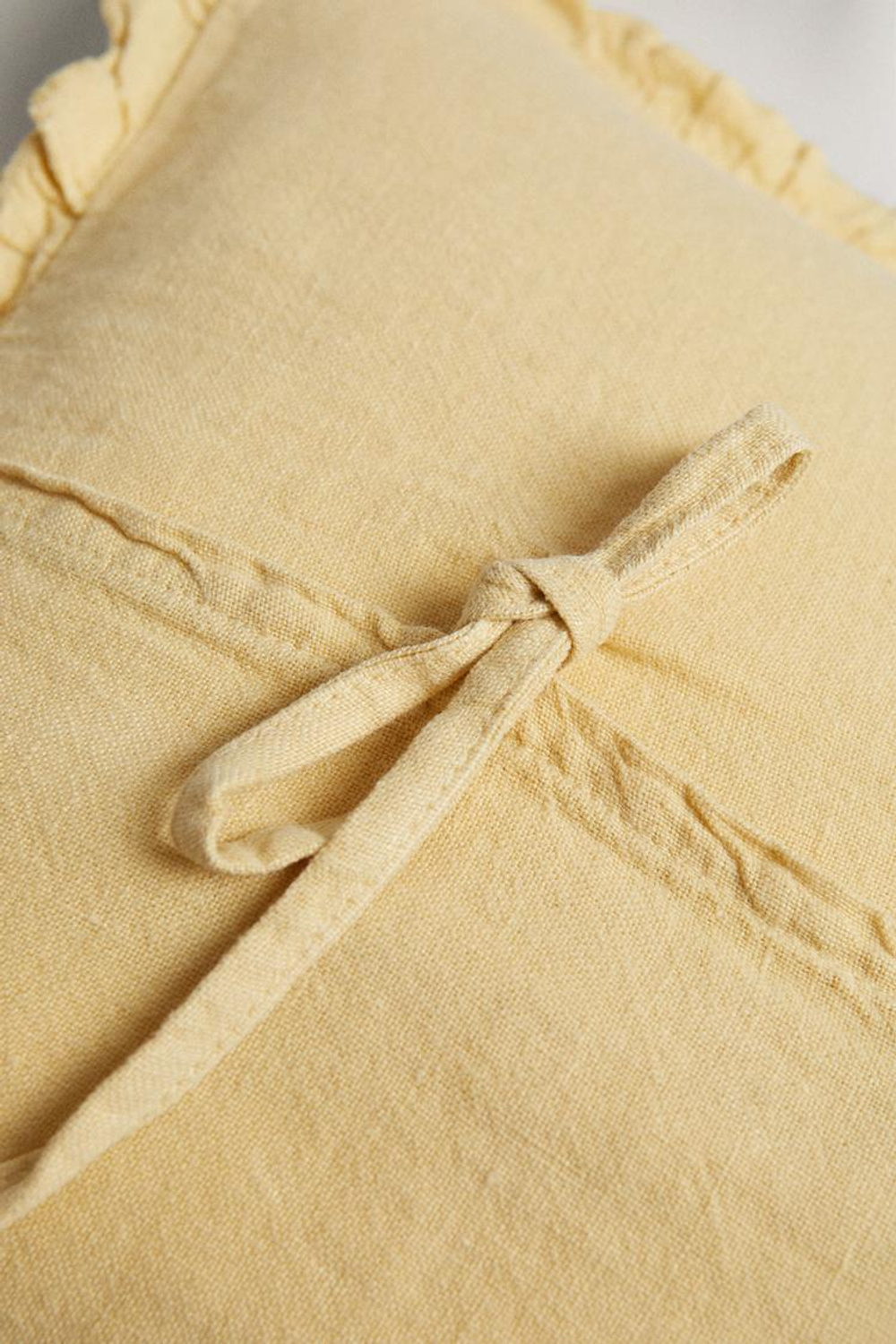 ZARA HOME ЛЬНЯНОЙ ЧЕХОЛ ДЛЯ ДЕКОРАТИВНОЙ ПОДУШКИ, ЖЕЛТЫЙ