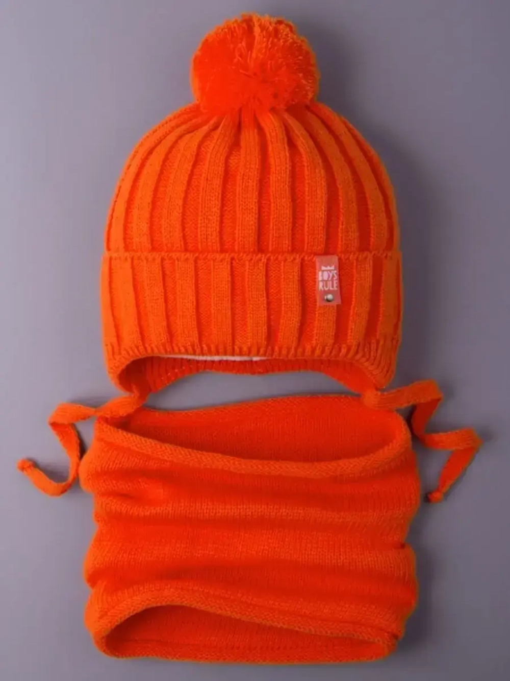 Шапка осенняя вязаная и снуд для детей