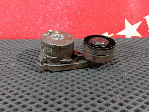 Ролик-натяжитель приводного ремня