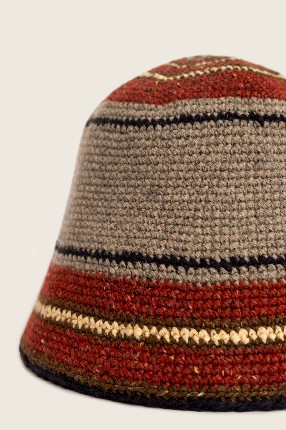 Панама 25.NP.3.HAT.09.38, серо-красный