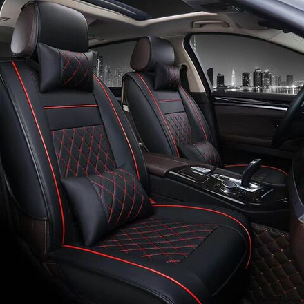 Установка автомобильных чехлов.