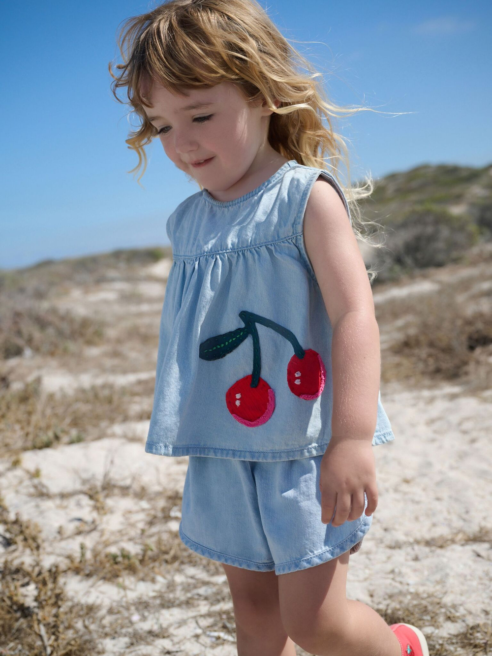 Топ джинсовый и шорты джинсовые в комплекте для девочки Next AC9-259, Синий