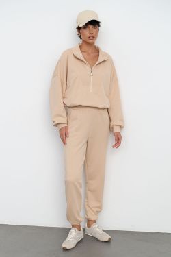 Олимпийка на молнии из премиум футера ванильного цвета