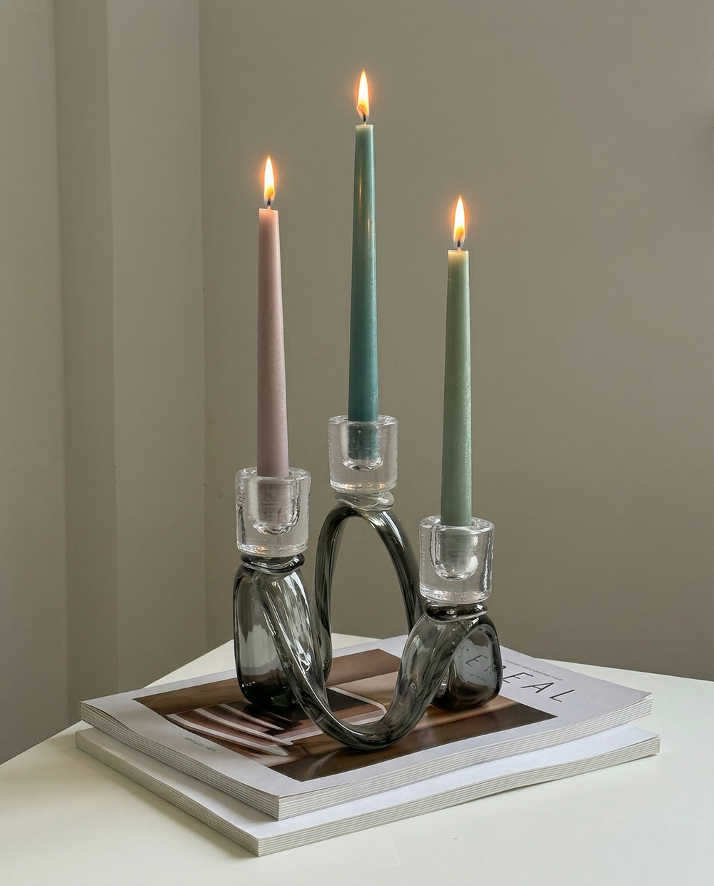 Подсвечник трехрожковый Кианит