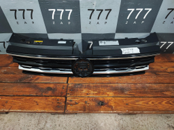 Решетка радиатора Volkswagen Tiguan 2 16-20 Б/У Оригинал 5NA853653