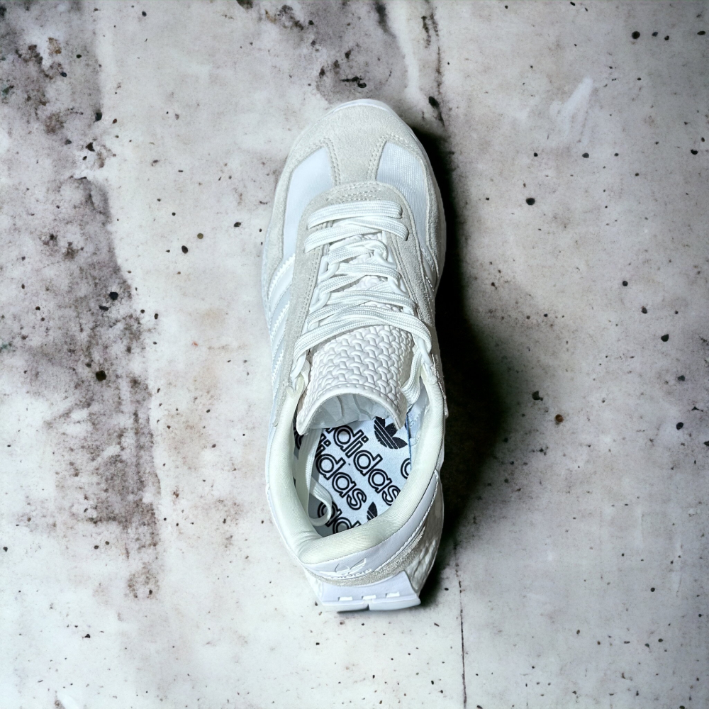 Adidas Retropy E5 • White