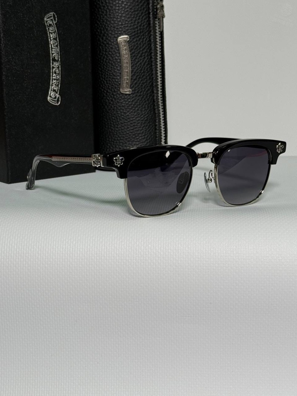 Солнечные очки Chrome Hearts