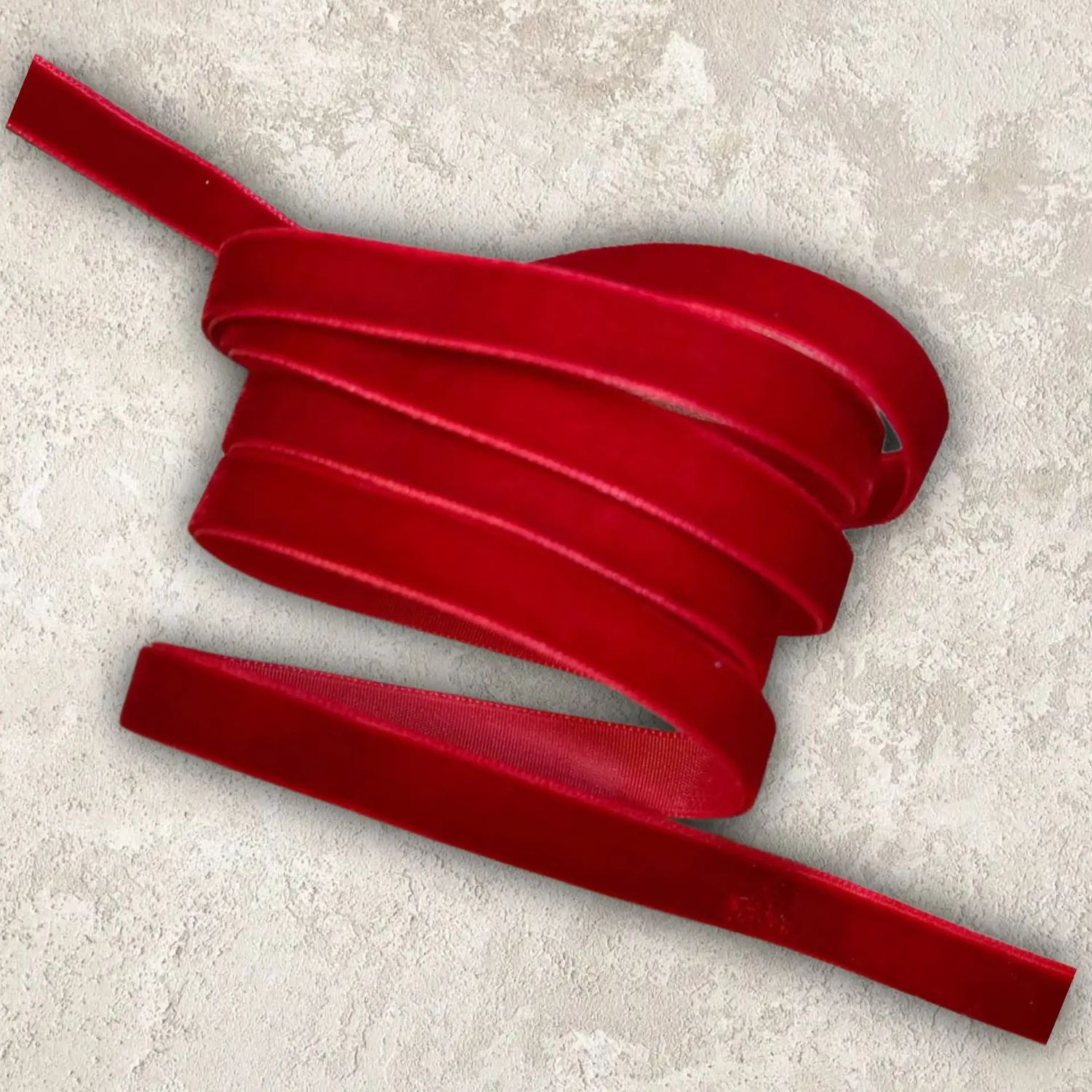 бархатная лента ,1см , цвет алый(1м)