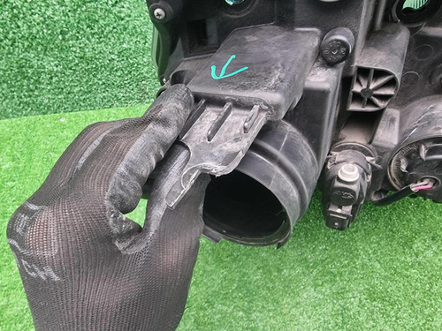 Фара левая Nissan X-Trail Т31 (2010-2015) ксенон