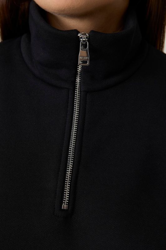 Свитшот из футера с рельефами, черный