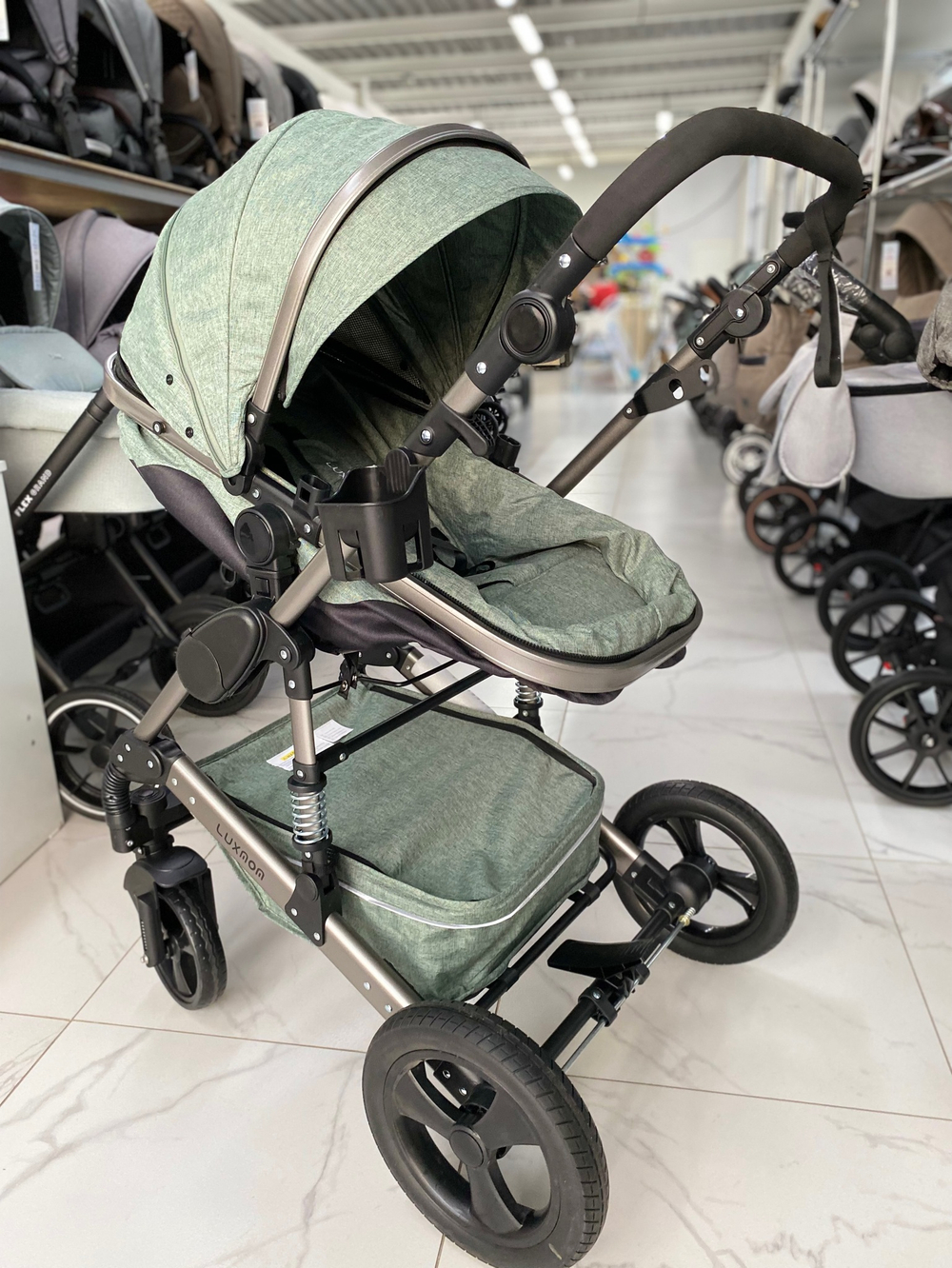 Детская коляска 3в1 LUXMOM 555 Зелёный текстиль