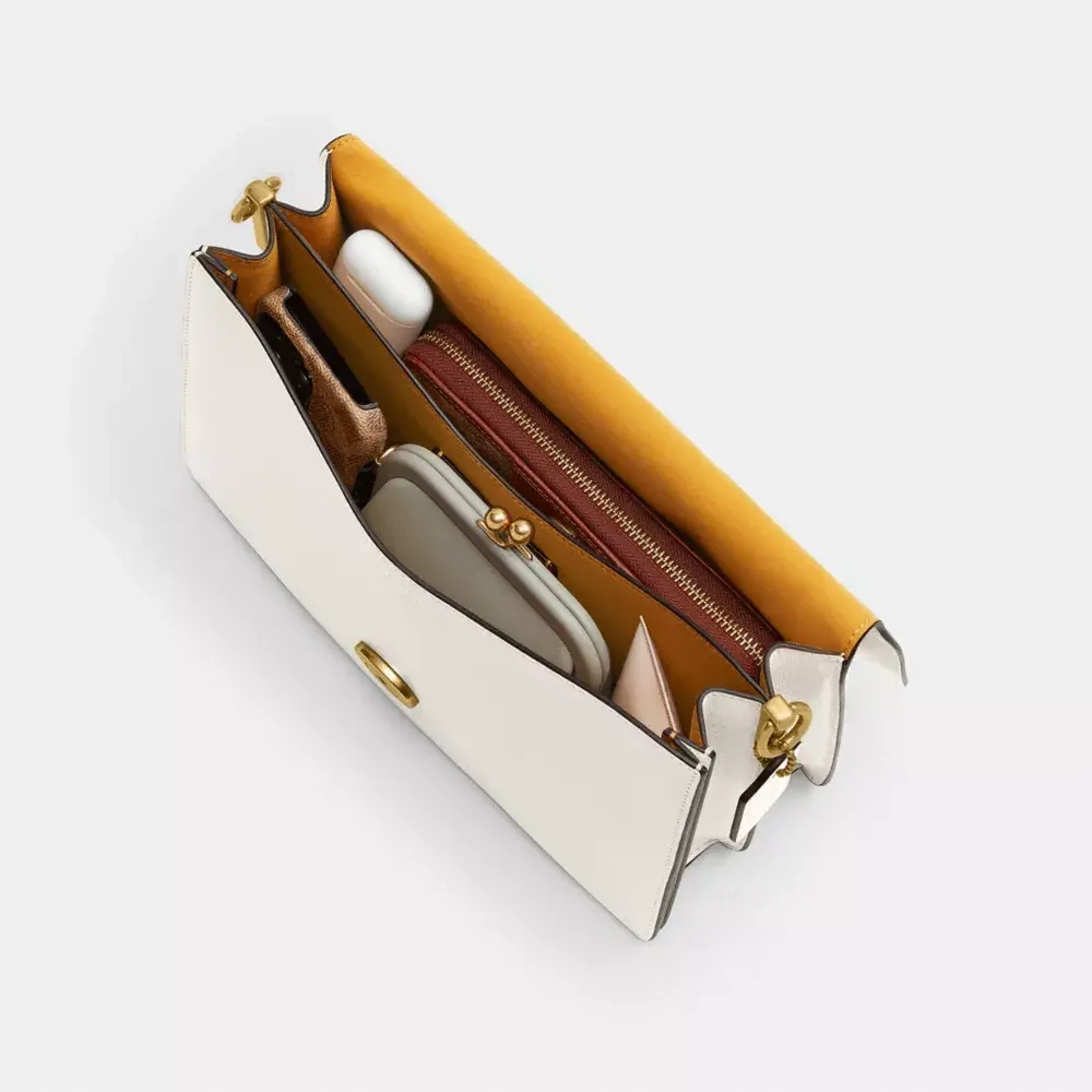 COACH СУМКА ЧЕРЕЗ ПЛЕЧО TABBY 30 CHAIN, БЕЛЫЙ