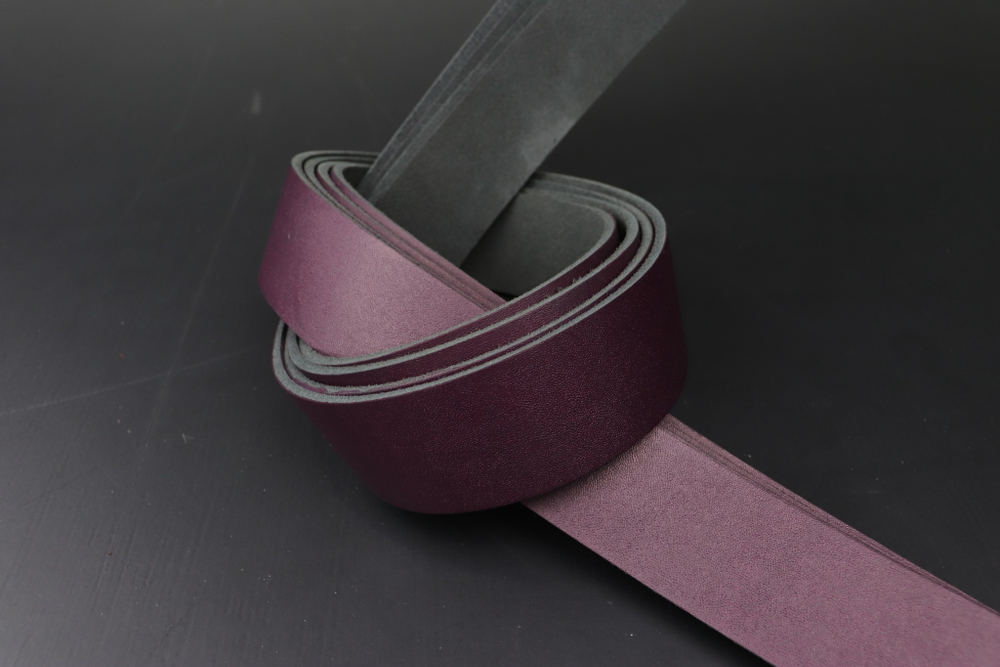 Ременная заготовка темно-фиолетовая с лицевой отделкой + Плита Пылевидная