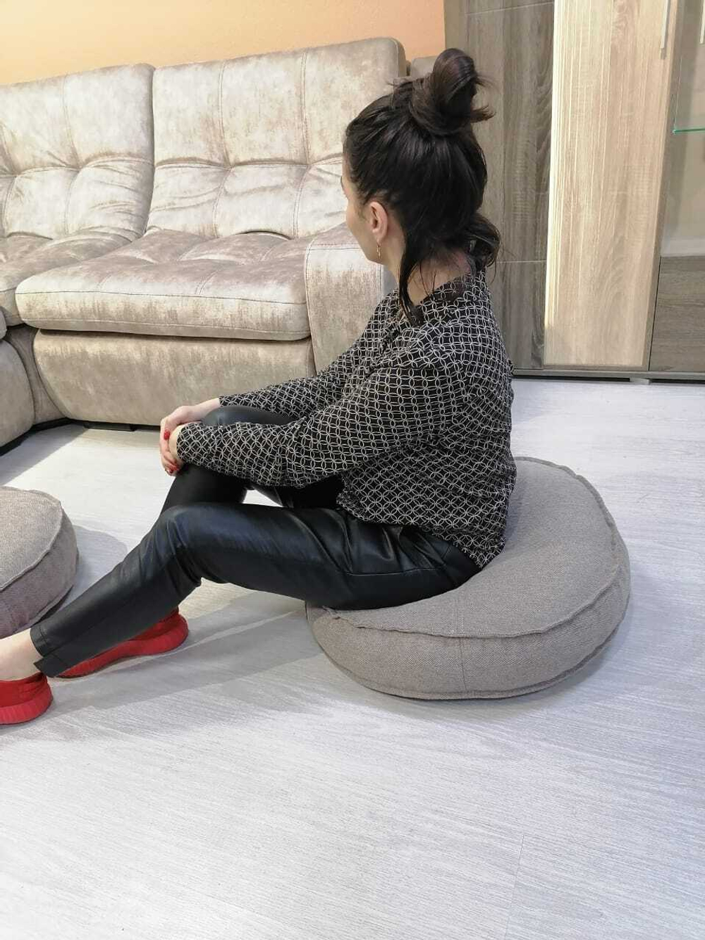 Подушка напольная LOLO