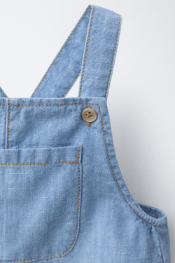 ZARA КОРОТКИЙ ДЖИНСОВЫЙ КОМБИНЕЗОН, ВЫЦВЕТШИЙ СИНИЙ