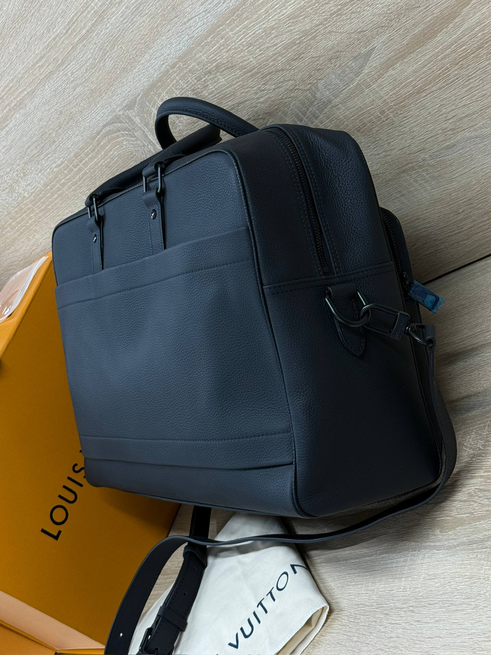 Портфель Louis Vuitton