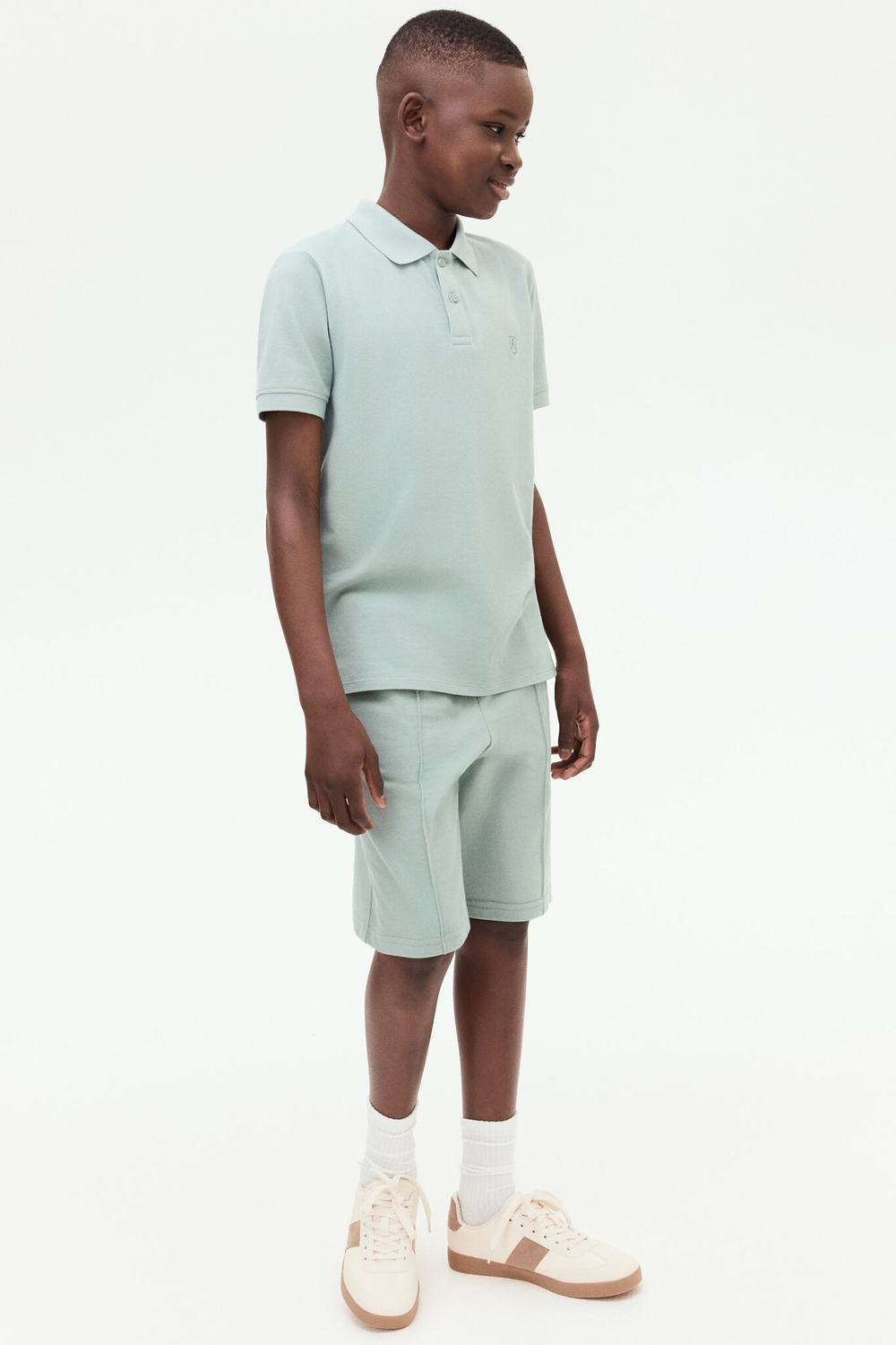 H&M Комплект из футболки и шорт из хлопкового пике, светло-зеленый