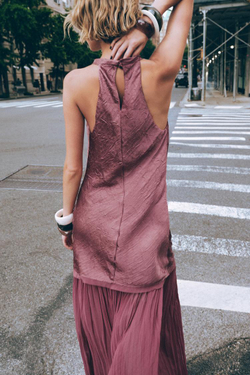 ZARA ПЛИССИРОВАННОЕ ПЛАТЬЕ МИДИ, МАРСАЛА