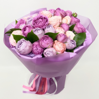 Букет 15 кустовых пионовидных роз